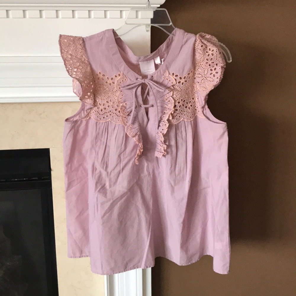 NWT Womens LC Lace Up Eyelet Top size Medium